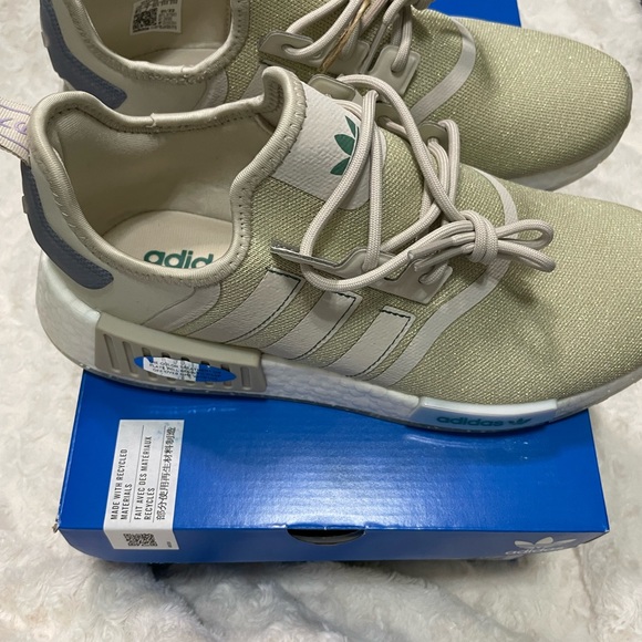 Adidas NMD_R1 - Picture 2 of 6